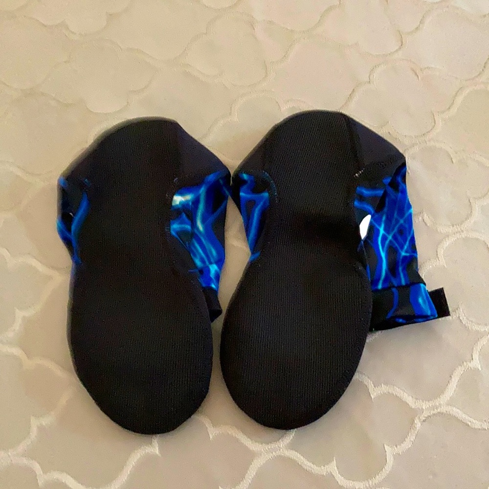 Sand socks size medium